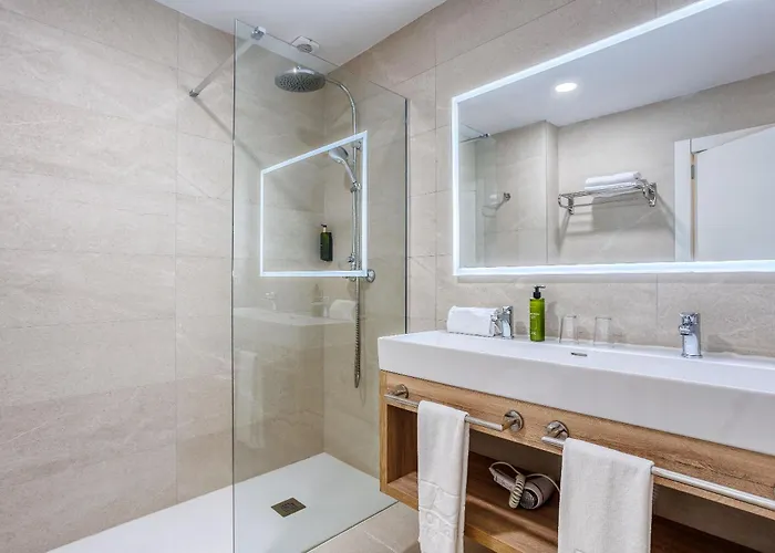 摩尔兰斯酒店 3* 帕格拉